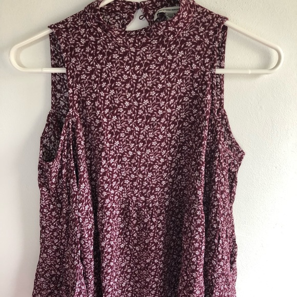 AMERICAN EAGLE COLD SHOULDER TOP - Picture 1 of 4